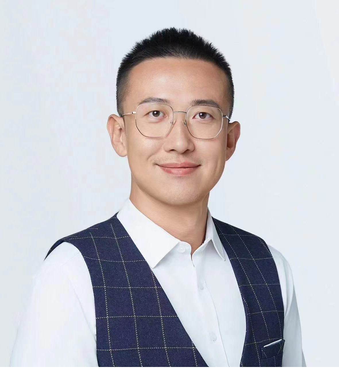 开云网页版登录入口创新论坛第一千五百八十九讲：机器学习在材料模拟设计中的应用研究