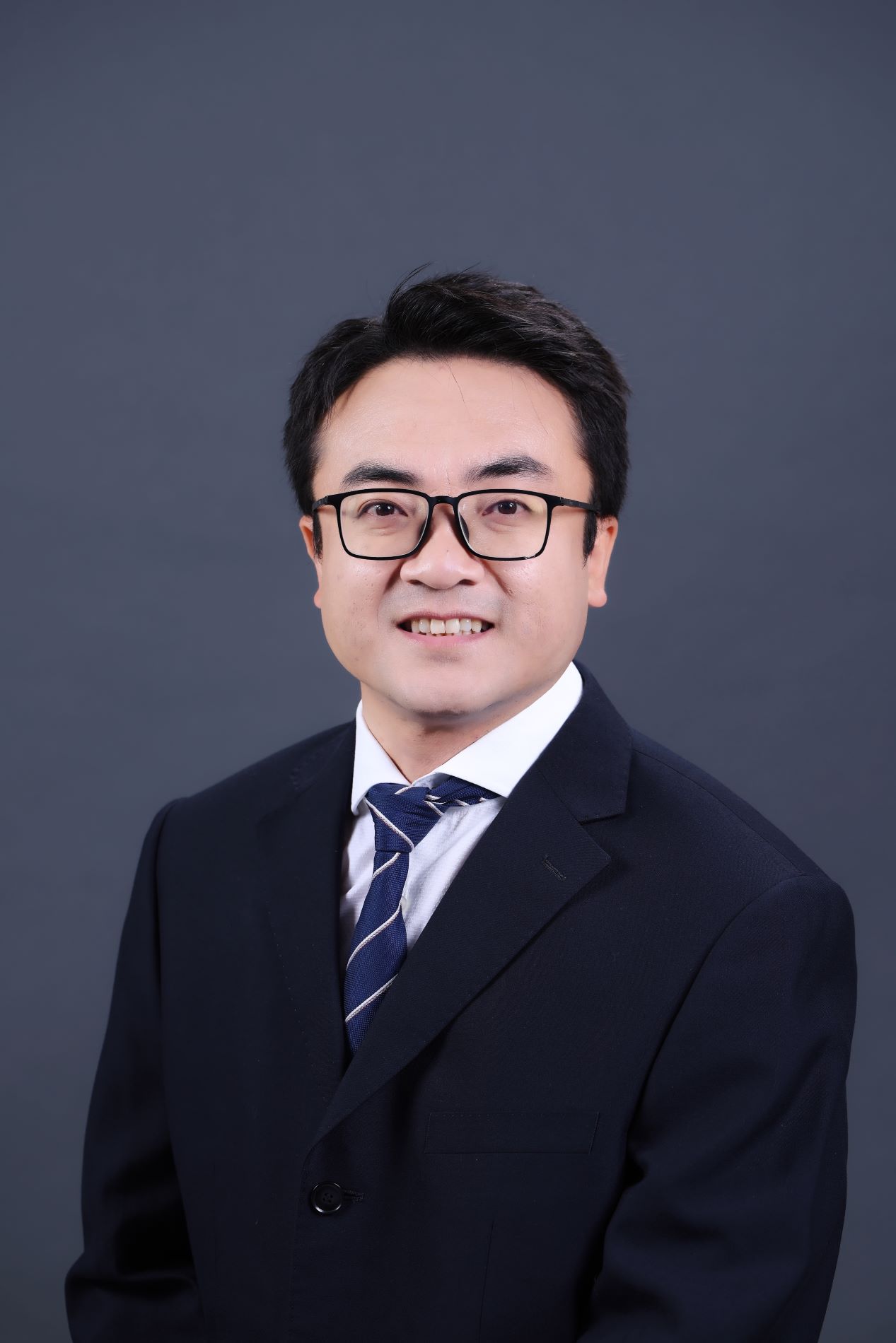 开云网页版登录入口创新论坛第一千九百零一讲：Deep learning method for very high dimensional parabolic PDEs and HJB equations 